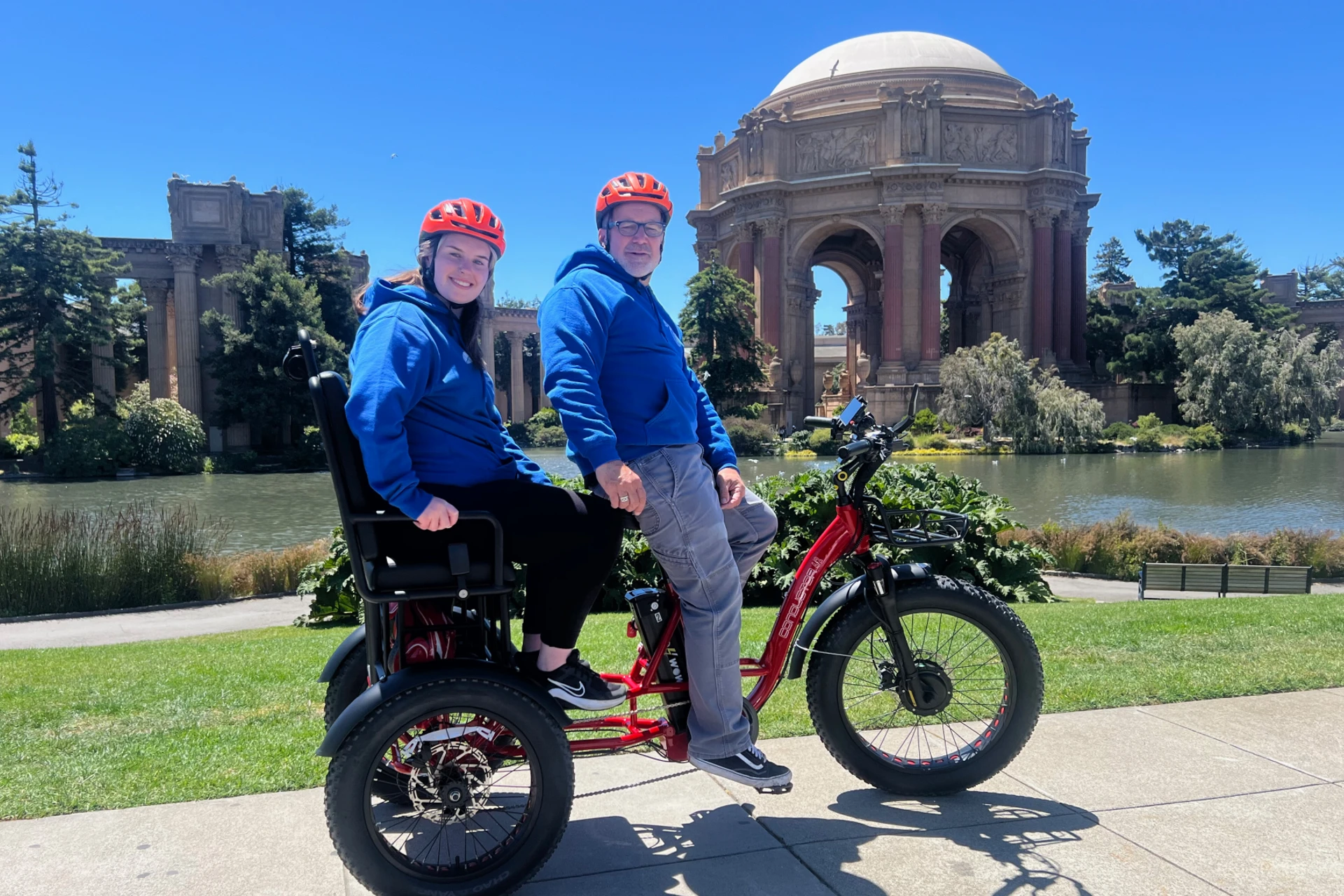 Palace of Fine Arts - Three person rickshaw E-Trike rental in San Francisco with GPS Tour onboard
